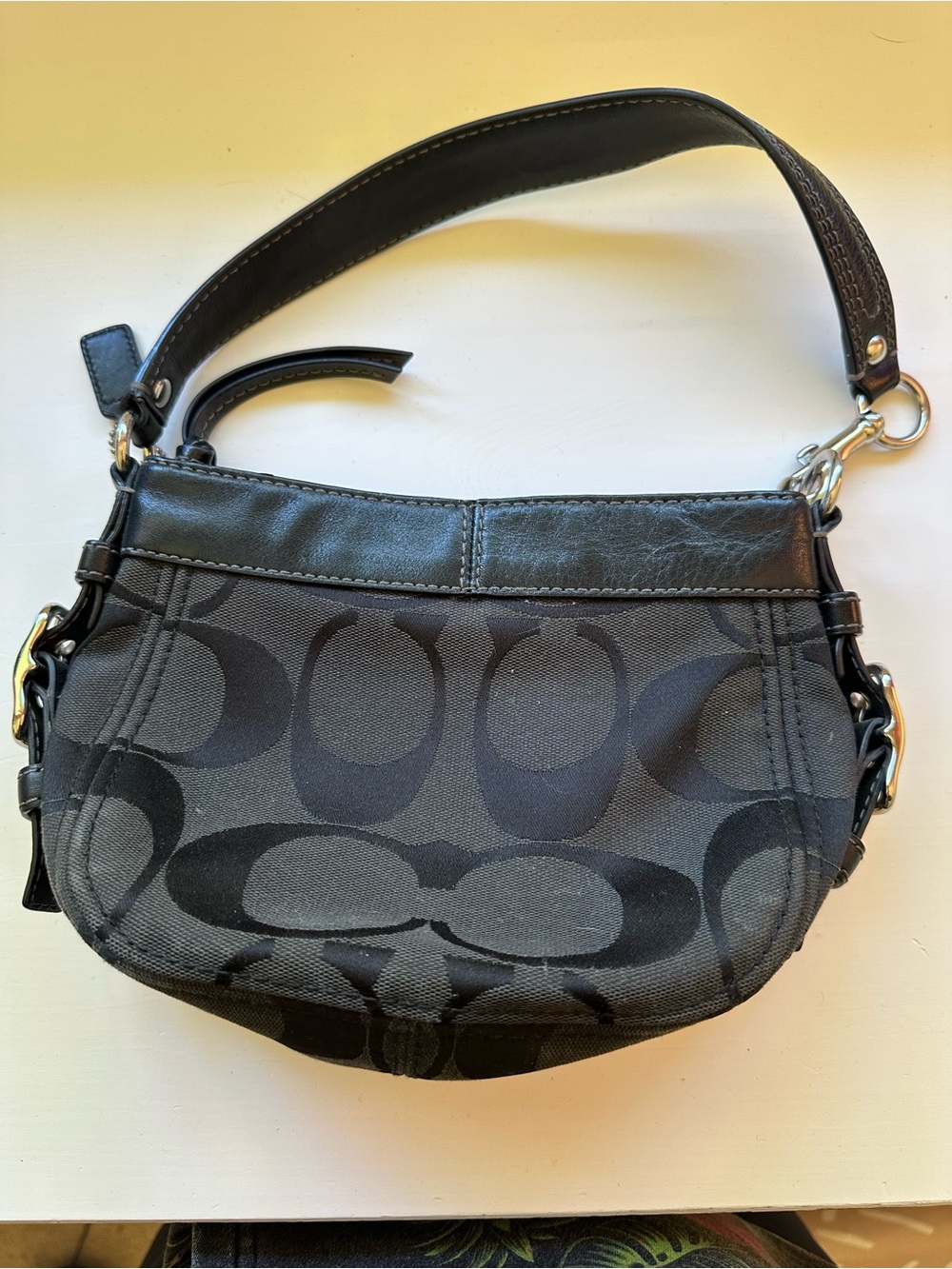 Coach Zoe Optic Signature hobo purse - Picture 2 of 4